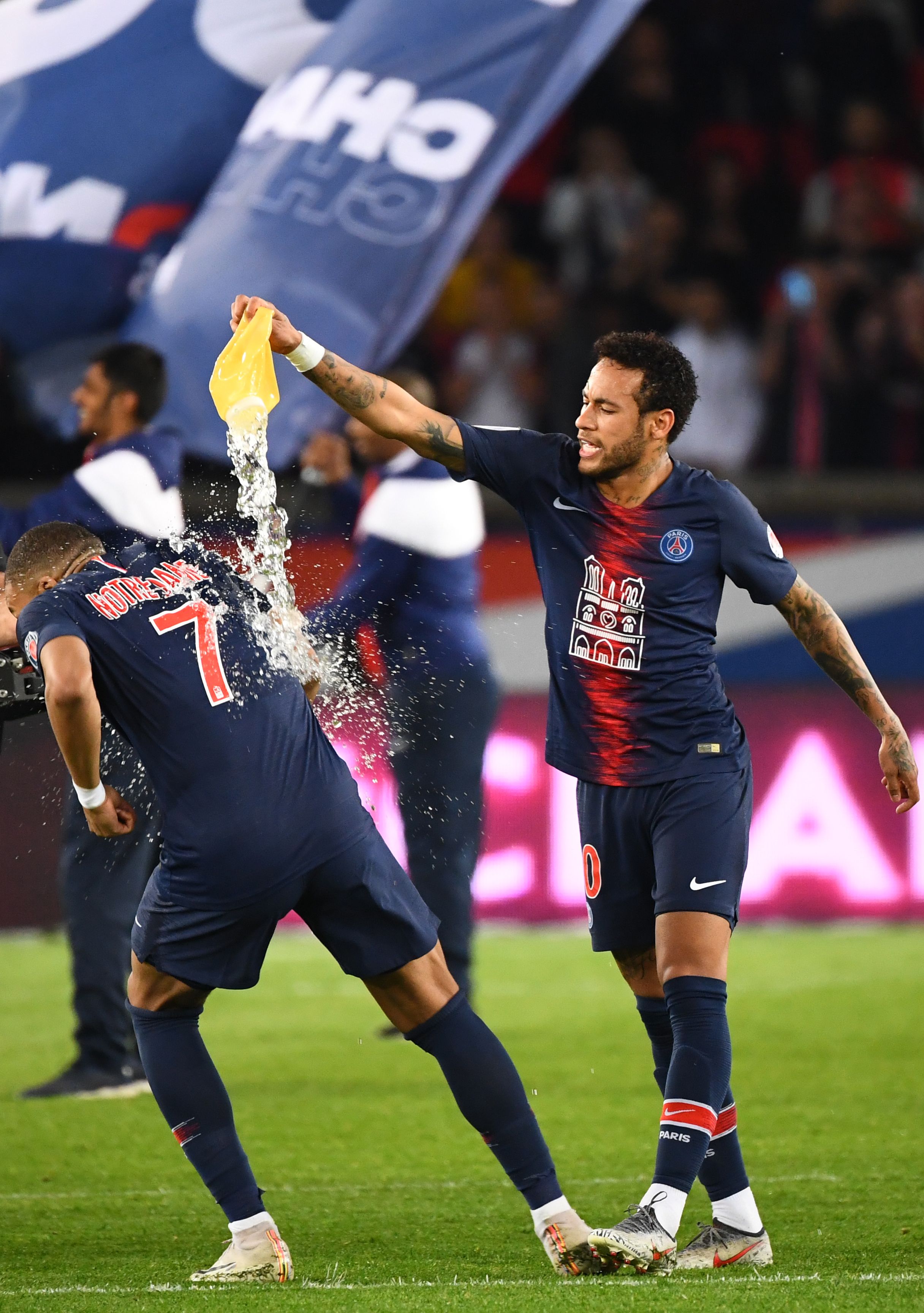 PUBG PCL2025秋季赛总冠军诞生，JDG战队新王登基夺得桂冠！