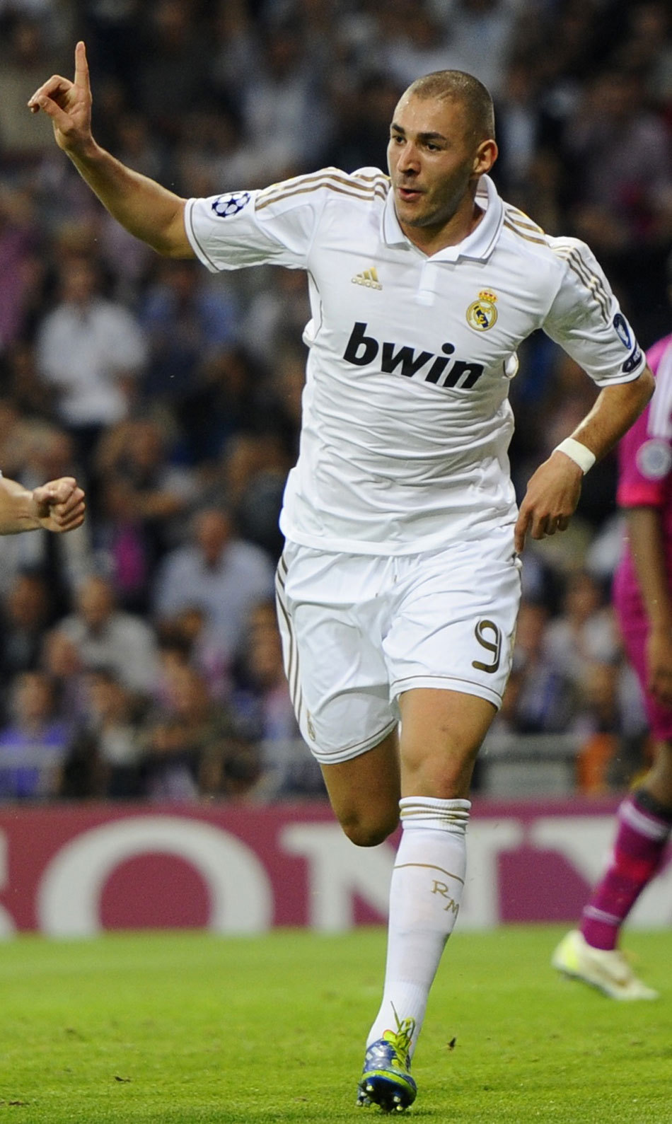 数据不骗人！揭秘哈里森为何甘冒被解雇风险毅然交易东契奇