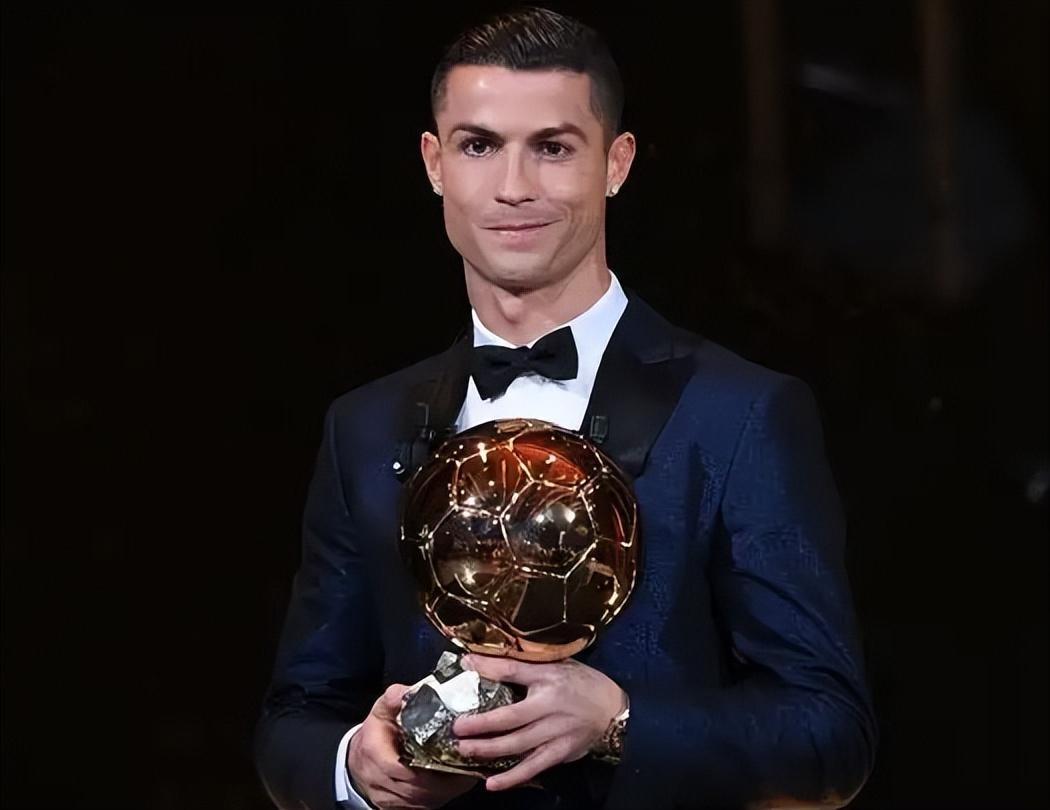 官方：莱斯特城租借雷恩中场乔丹-詹姆斯